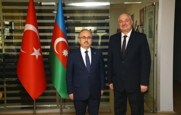 Bakü’de Medya Diplomasisi: Akgün, TRT Azerbaycan’ı Ziyaret Etti”