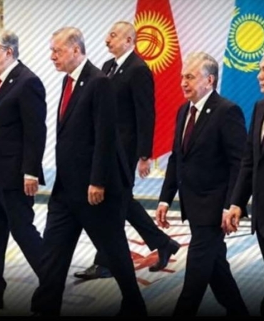 17454546681637788308