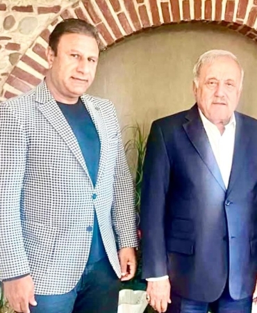 17457676521281814652