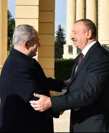 17459532421603308999