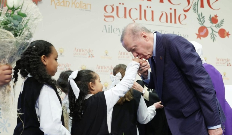 17470286771056439592