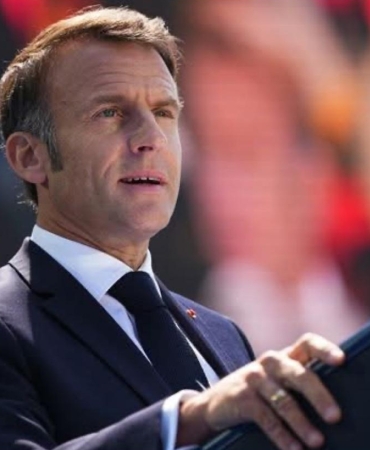 17480371131292671181