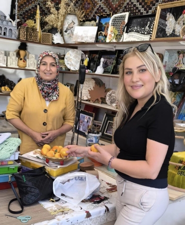 17480374881536189269