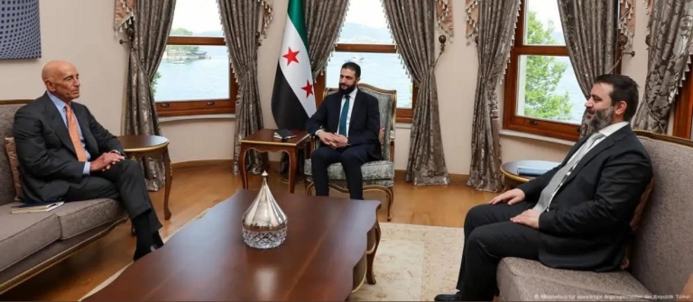 Diplomaside Güç Dili: Bir Fotoğraf Her Şeyi Anlattı