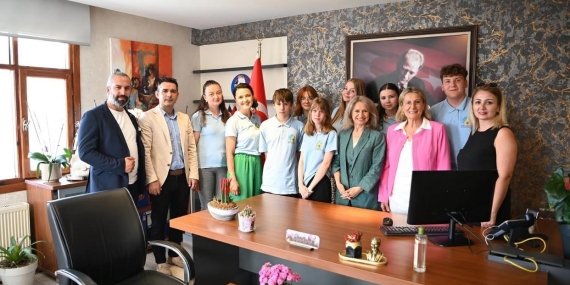 Kuşadası’nda Uluslararası Eğitim Buluşması: Polonyalı Gençler Belediyede