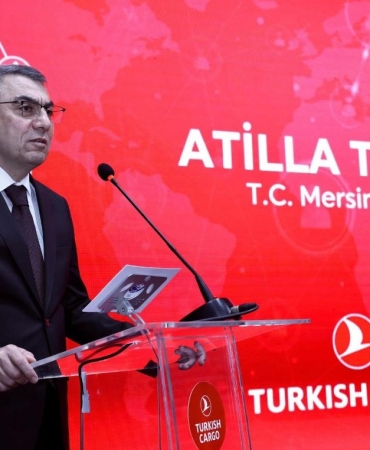 17483943041649015307