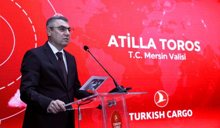 17483943041649015307