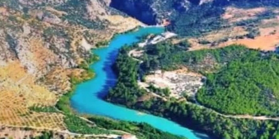 Göksu Nehri Büyülüyor: Tarihle Doğanın Turkuaz Buluşması