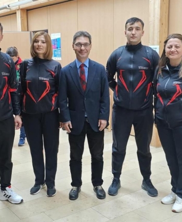 17496806201338425704