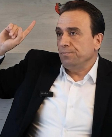 17499512481704429909