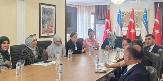 Türkiye’deki Özbekler İçin Önemli Ziyaret: Göç Ajansı Heyeti Vatandaşlarla Görüştü