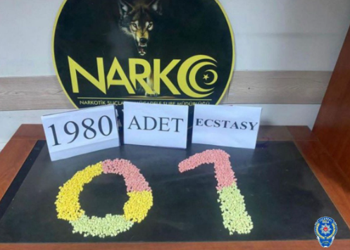 Adana’da 2 bin adet uyuşturucu hap ele geçirildi….