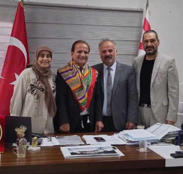 17617548221737385394